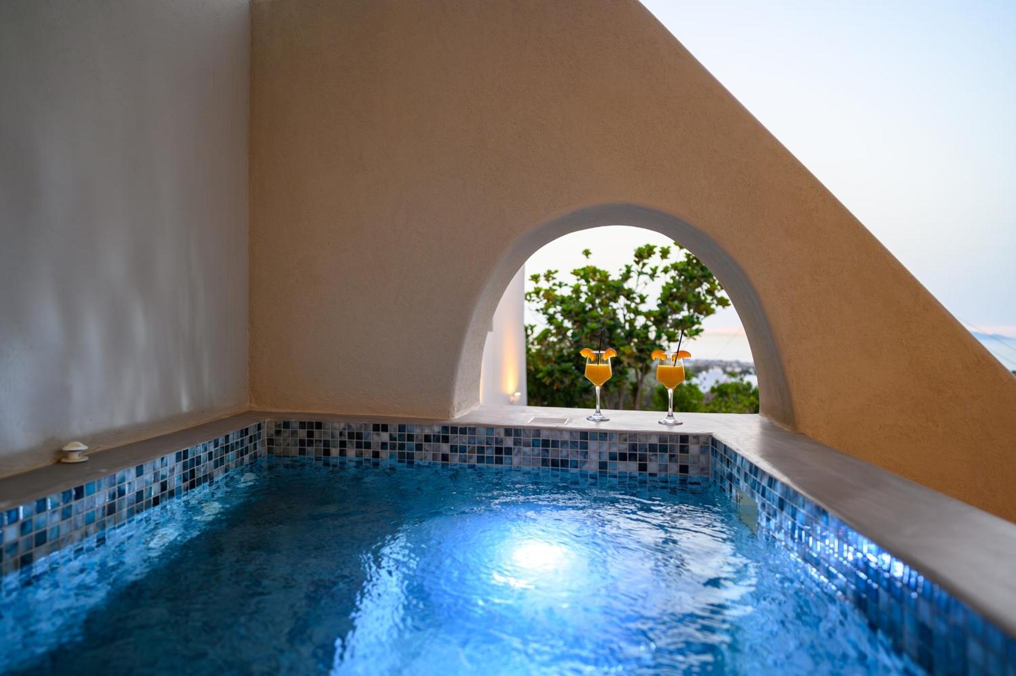Galaria Serenity Suites Vóthon Kültér fotó